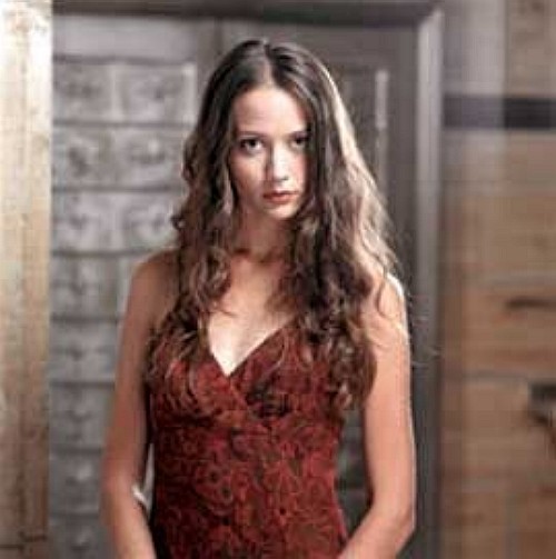 Image of Amy Acker